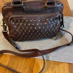 Frye all genuine leather Jenna Disk medium/large crossbody/ satchel purse.